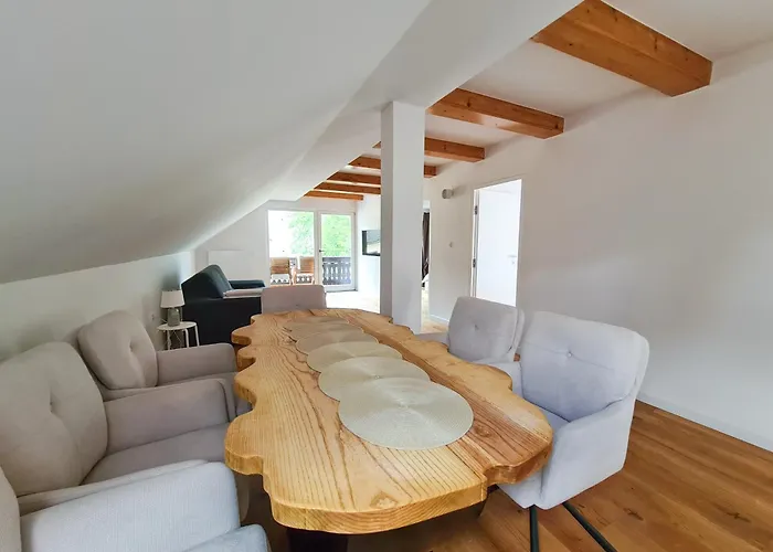 Eros كْرانْيِسكا غورا